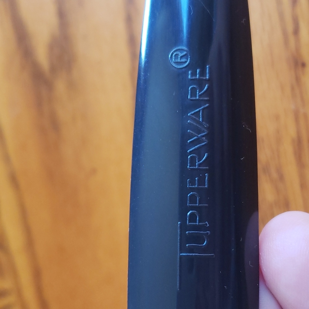 Tupperware Cutter - Picture 4 of 4